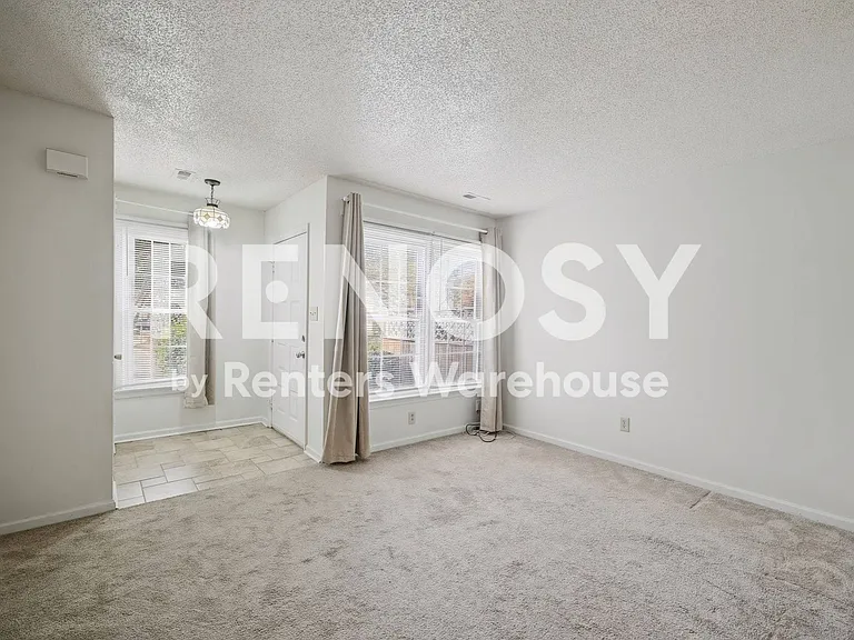 5310 Lake Victoria Arch — Photo 3