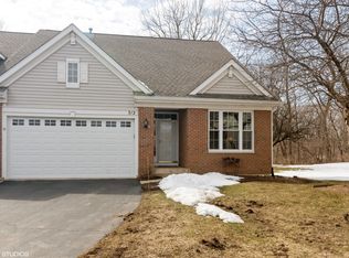 312 Quarry Ridge Cir, Sugar Grove, IL 60554