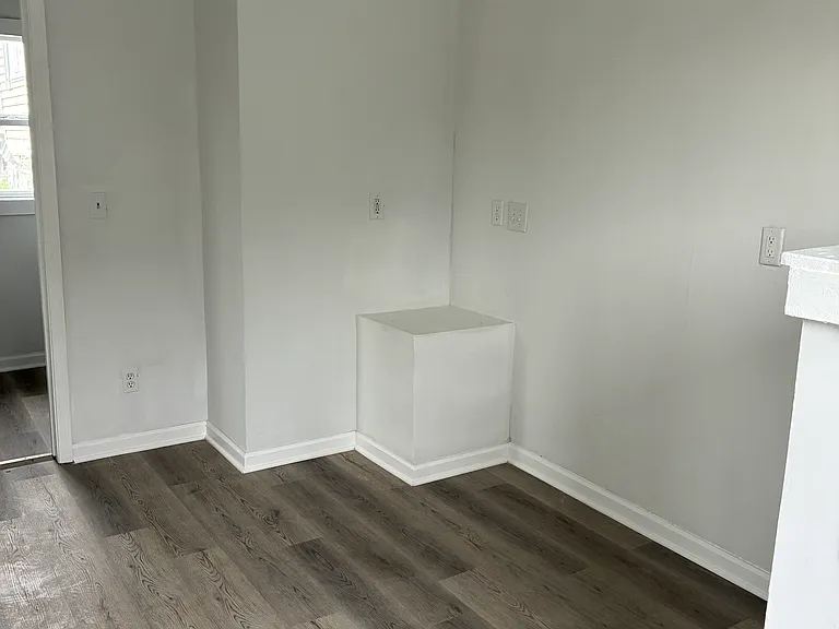 914 W Main St #1 — Photo 11