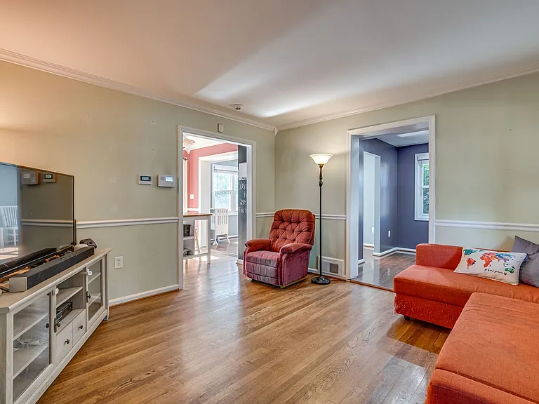 2848 Fairhaven Ave — Photo 2