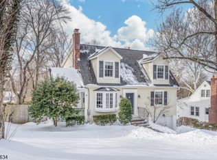 3 Long Hill Ln, Chatham Twp., NJ 07928