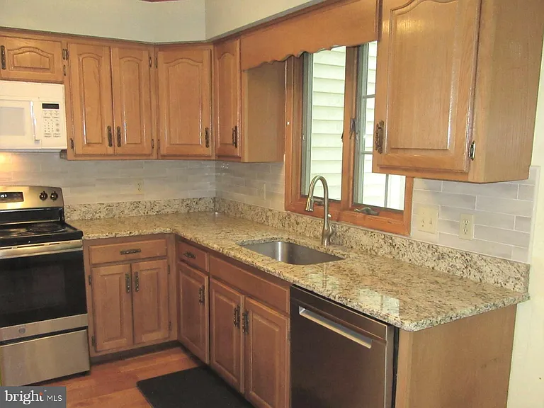 4830 Misty Ct — Photo 3