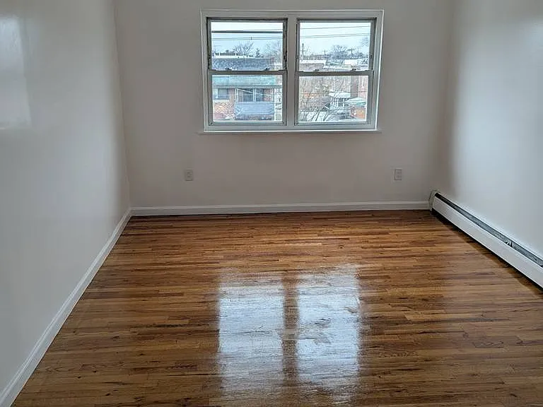 1415 E 84th St — Photo 3