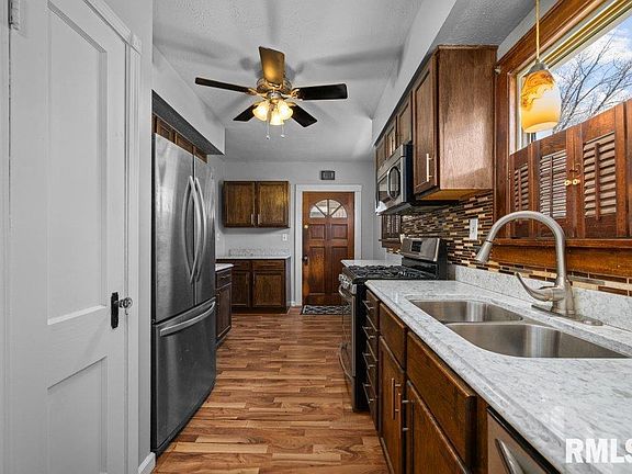 5th image of 2209 W Lombard St