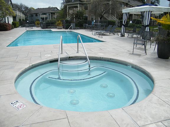 2nd image of 202 Marina Lakes Dr