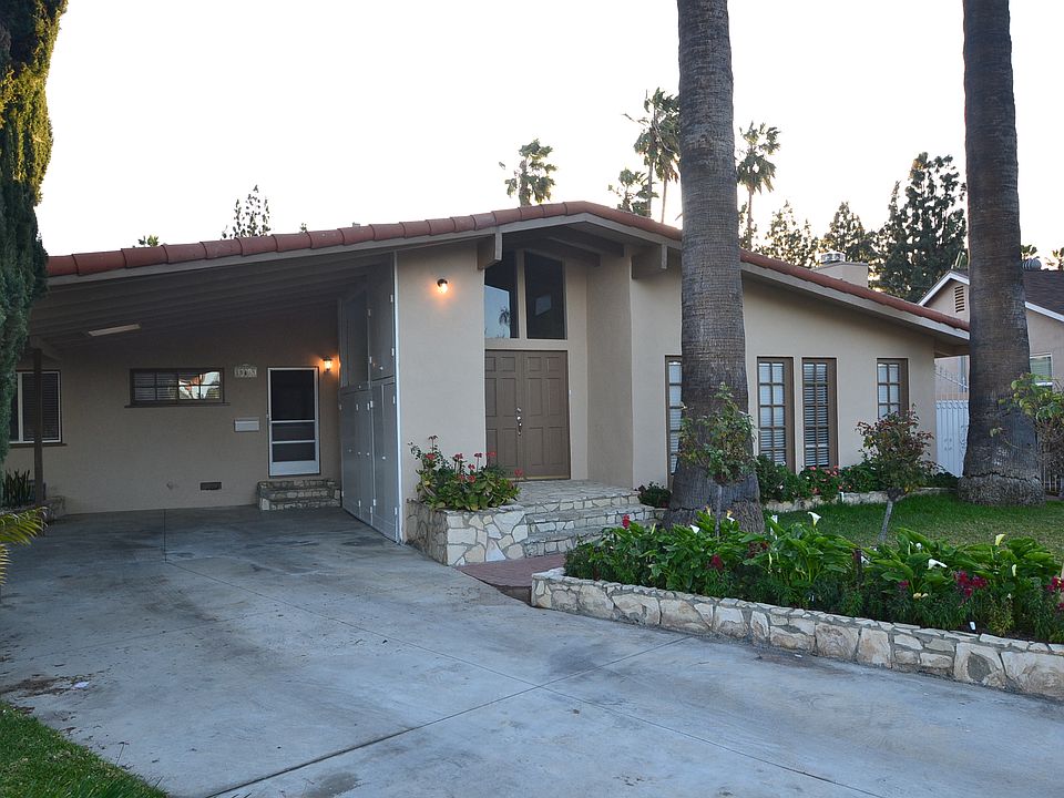 1st image of 15431 Stare St