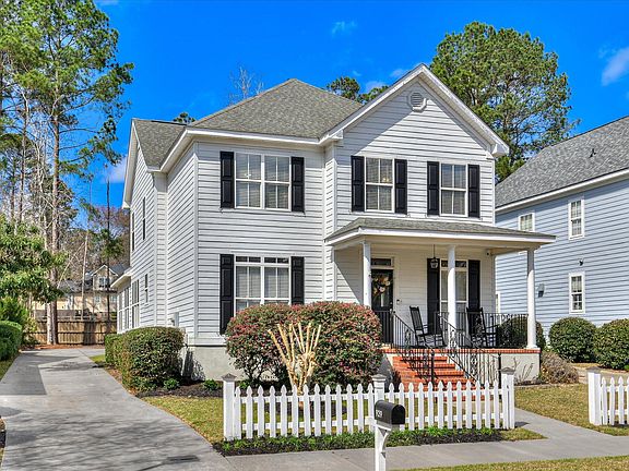 2nd image of 929 Mitchell Lane