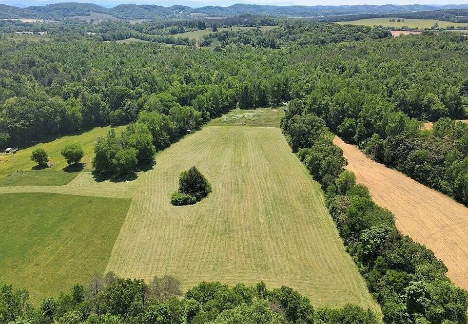 1st image of 208 County Road 373