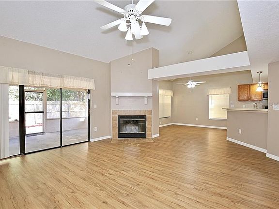5th image of 443 Cidermill Pl