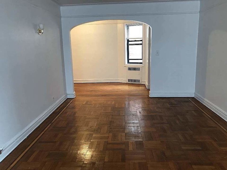 1st image of 4751 40th St APT 3H
