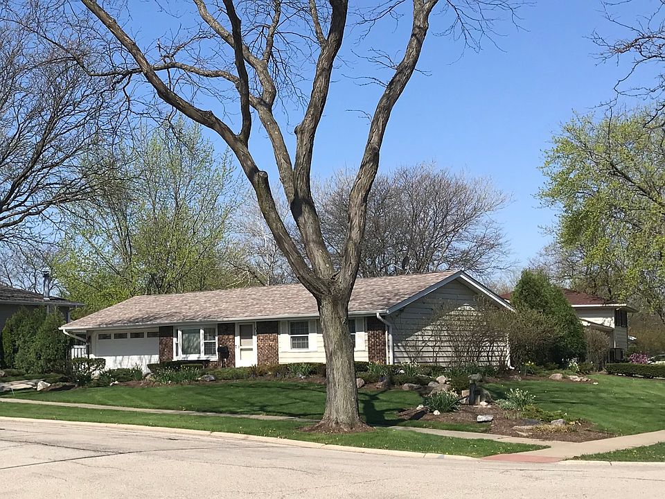 1st image of 520 Grace Ln