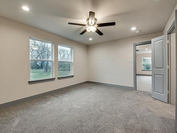 2nd image of 1006 Sayle St