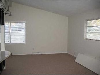 3rd image of 302 Shoreline Dr