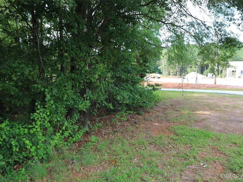 2nd image of LOT 23 Commercial Dr