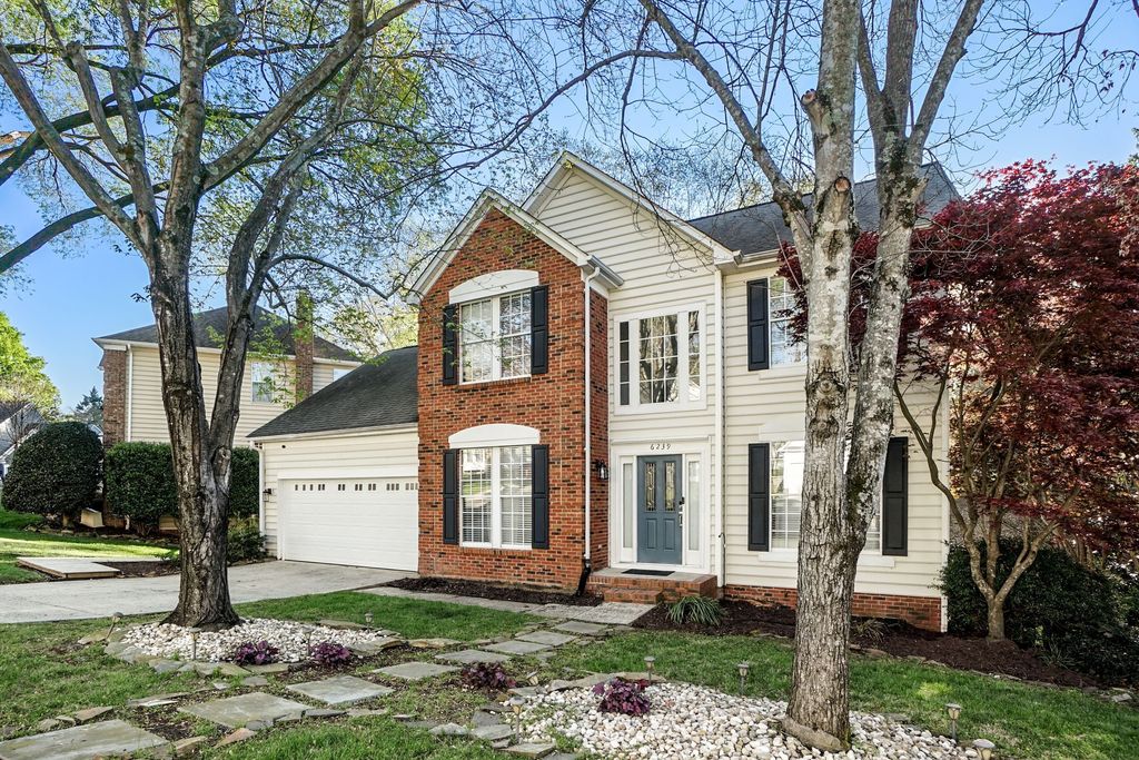 6239 Skyline Dr - Property Image