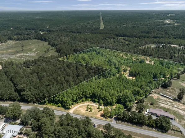 2140 Central Firetower Rd, Lucedale, MS 39452