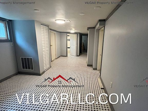5th image of 3910 Deodar St #11313901