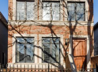 1908 W Barry Ave, Chicago, IL 60657