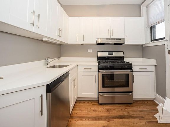 4th image of 625 W Stratford Pl APT 3E