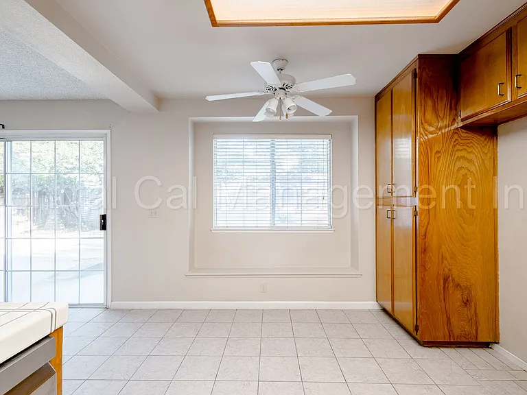 8004 Rushing River Ct — Photo 8