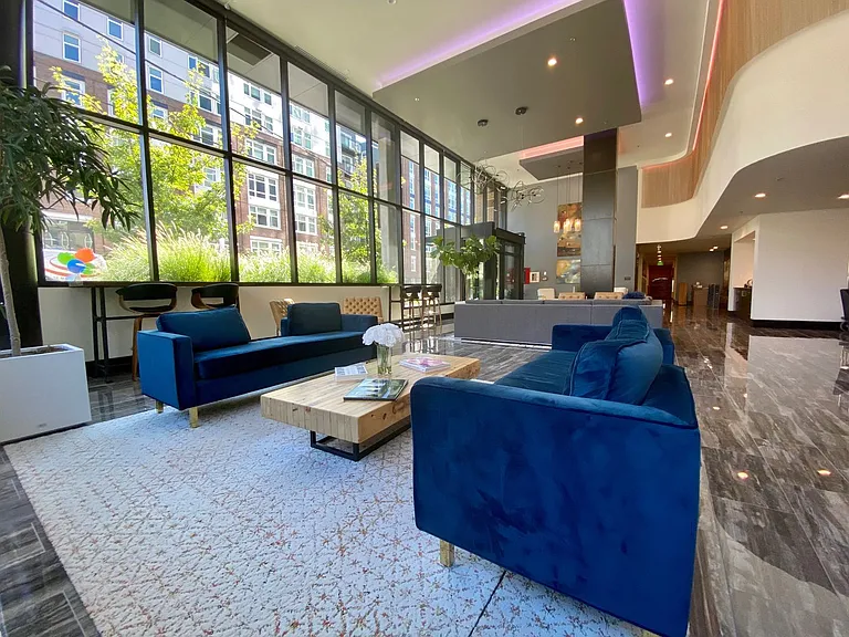 Lexington Apartments — Photo 47