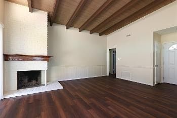 5th image of 16423 Kinzie St