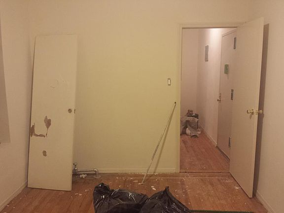 4th image of 2076 Morris Ave #E2