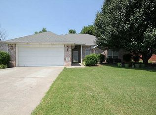 3601 W Center St, Rogers, AR 72756
