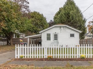 47 W School St, Westfield, MA 01085