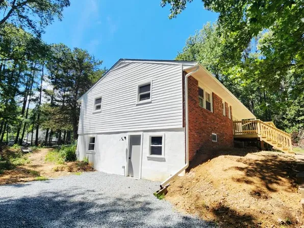 21 Salvington Rd, Fredericksburg, VA 22405