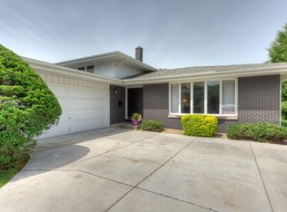 9128 White Oak Ave, Munster, IN 46321