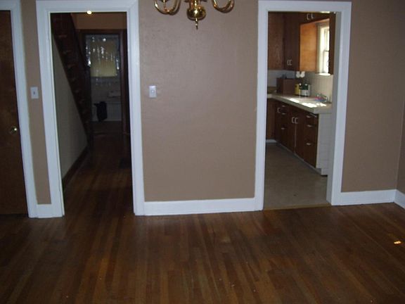4th image of 400 S Clifton Ave