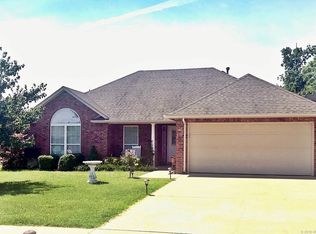 3981 Highland Dr, Tahlequah, OK 74464