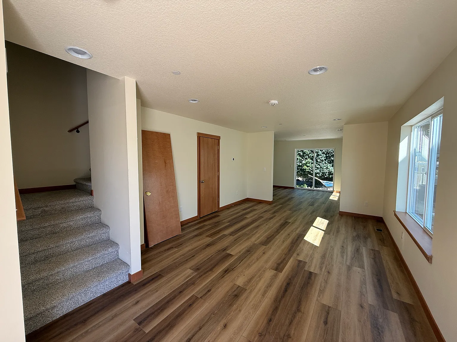 2 bed, 2.5 bath, 1225 sqft, $1,995 — Photo 4