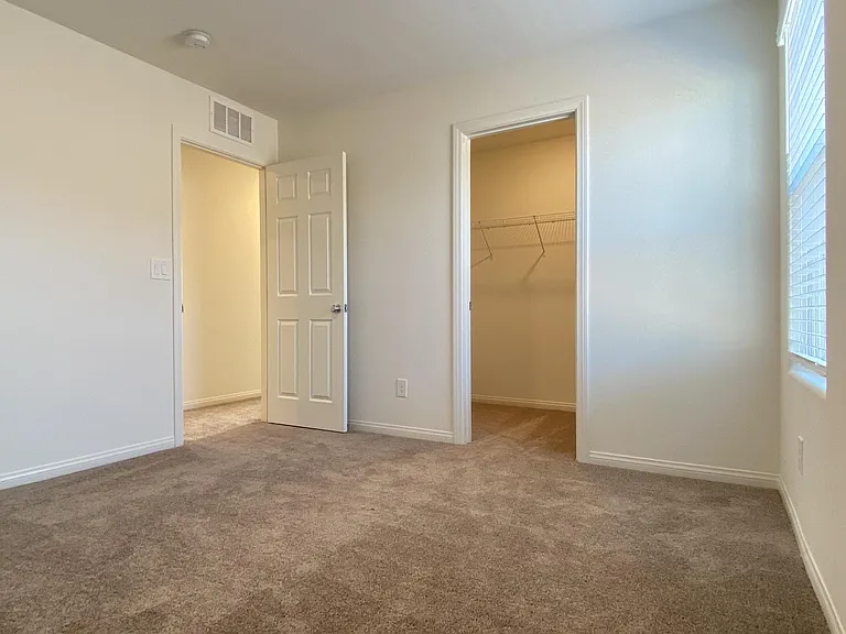 6982 Solano Canyon Ave — Photo 14