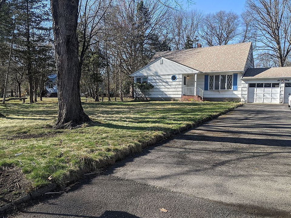 1st image of 630 Montview Pl