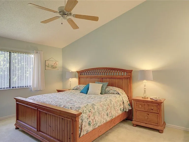 9635 Riverside Dr #4 — Photo 28