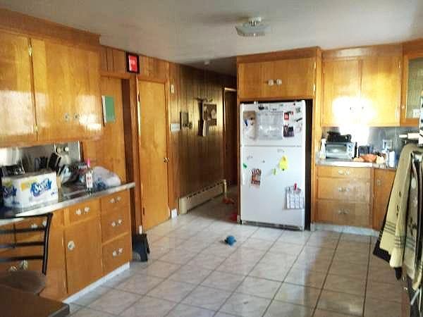 1st image of 945 Western Ave Floor 1