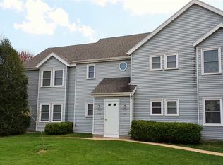 504 Seminole Way, De Forest, WI 53532