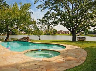 438 Lazy Ln, Montgomery, TX 77356