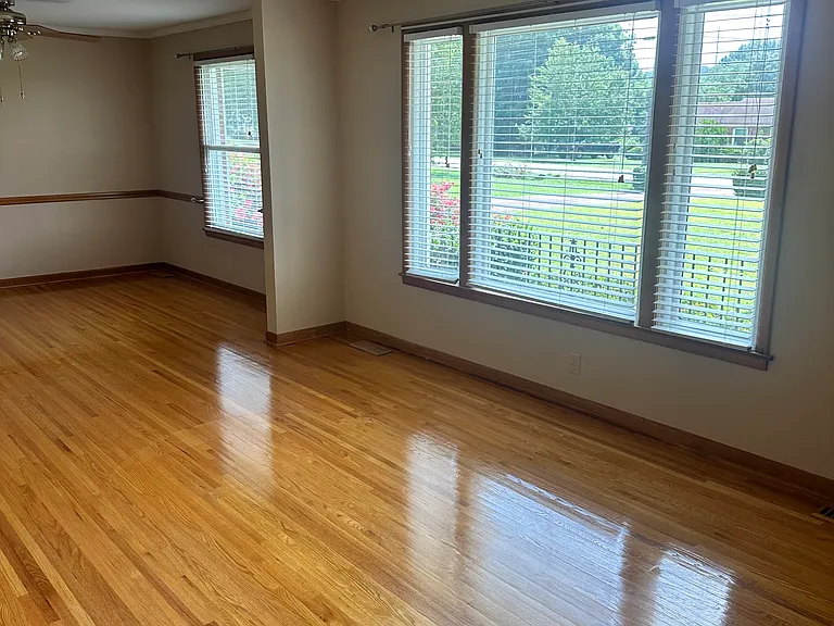 2916 Windemere Cir — Photo 5