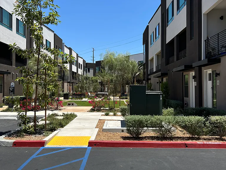 12200 Beach Blvd #X — Photo 1