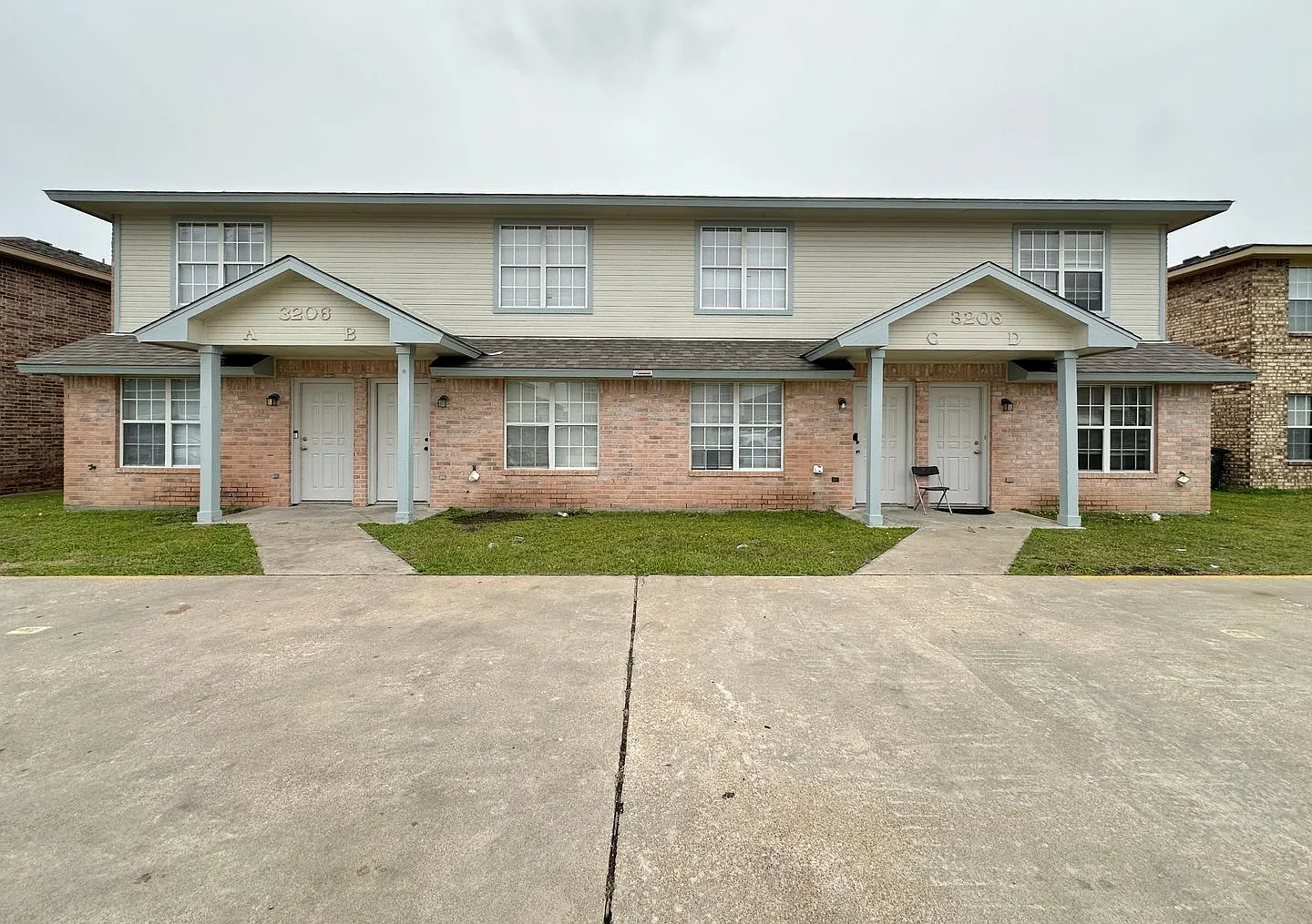 3206 Hereford Lane — Photo 1