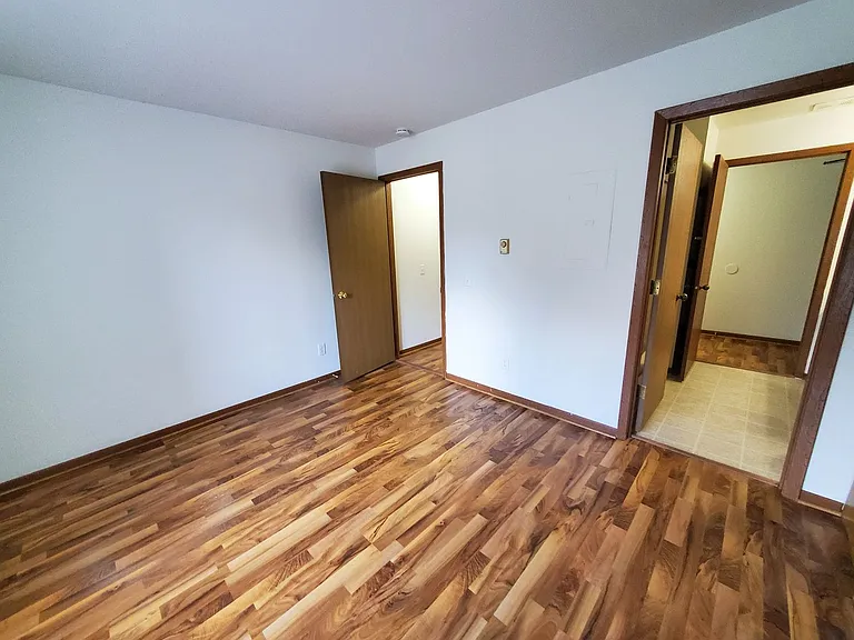 Orchard Village Apartments — Photo 150
