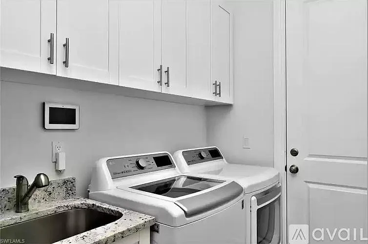 585 41st Ave NW — Photo 24