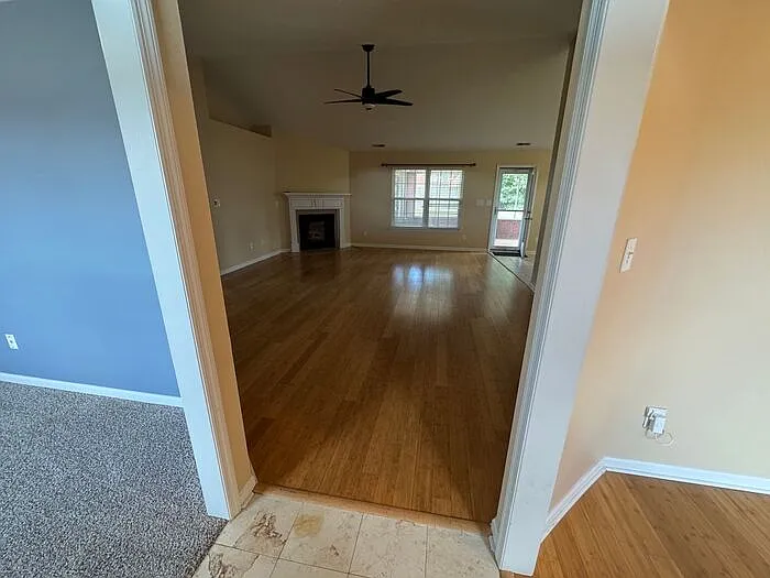 137 Clover Ridge Dr — Photo 8