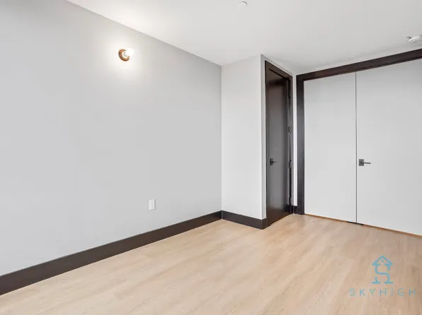 250 Winthrop Street image 13 of 16