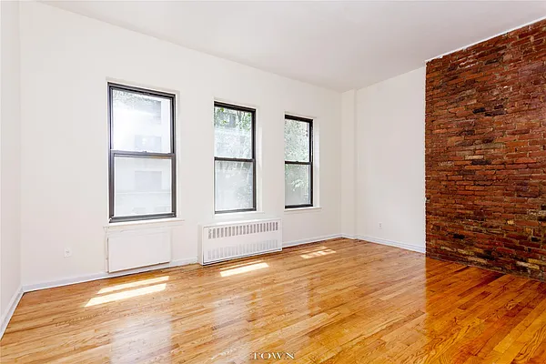 Rented by Town Residential | media 15