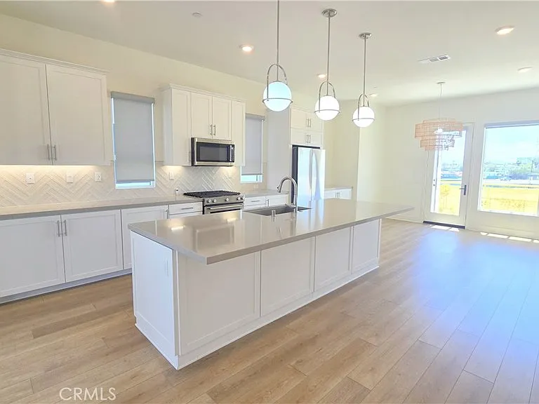 2245 Skylar Pl — Photo 3