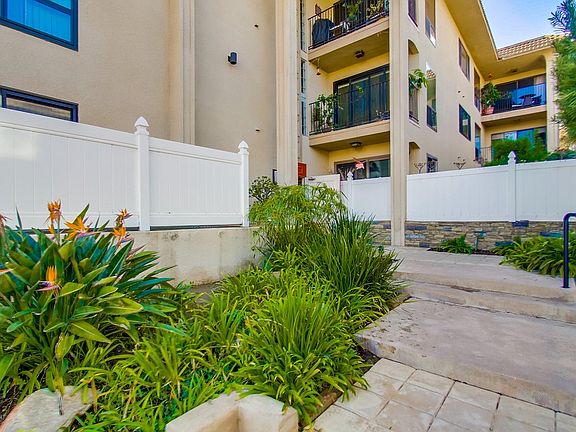 4th image of 370 Rosecrans St APT 103